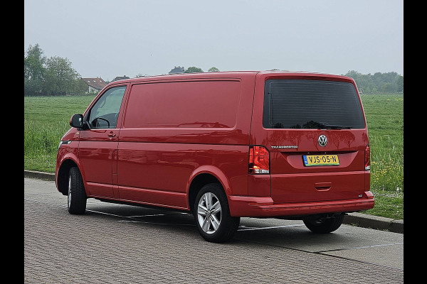 Volkswagen Transporter 2.0 TDI L2H1 Edition Automaat Navi Camera