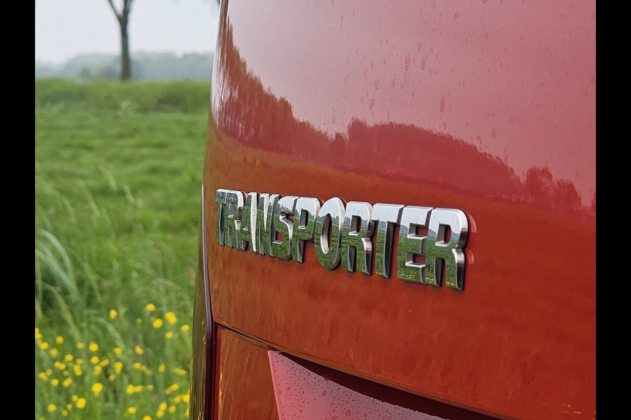 Volkswagen Transporter 2.0 TDI L2H1 Edition Automaat Navi Camera