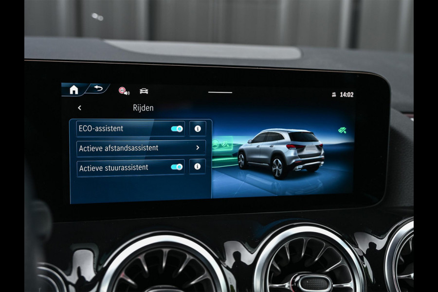 Mercedes-Benz GLA 250 e Business Solution AMG