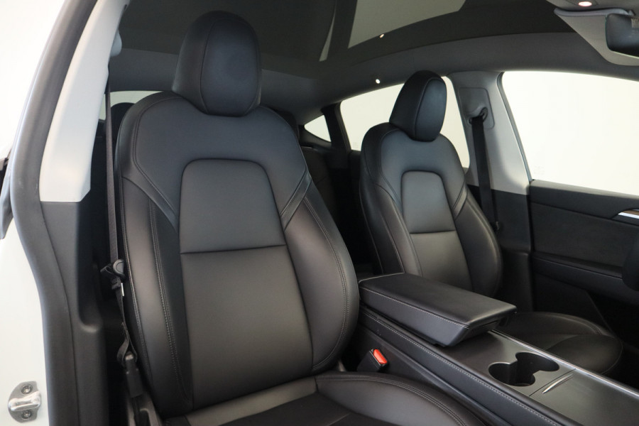 Tesla Model Y Performance AWD 75 kWh ACC Panoramadak HW3 !! 2e Pinksterdag geopend van 12:00 tot 17:00u !!