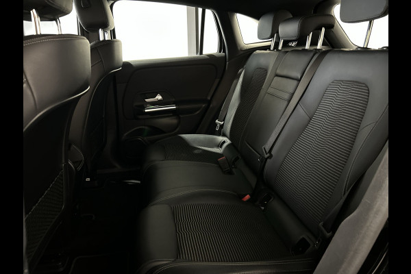 Mercedes-Benz EQA 250 Business Line 67 kWh Advanced  Pakket, Premium pakket, rij-assistentie pakket Soh (batterijcheck) Waarde 92,6 %