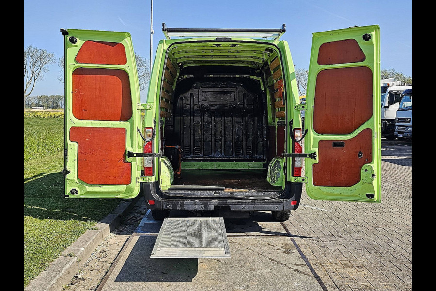Renault Master T28 2.3 dCi L2H2 L2H2, Laadklep, airco, navi, camera, imperiaal, trap