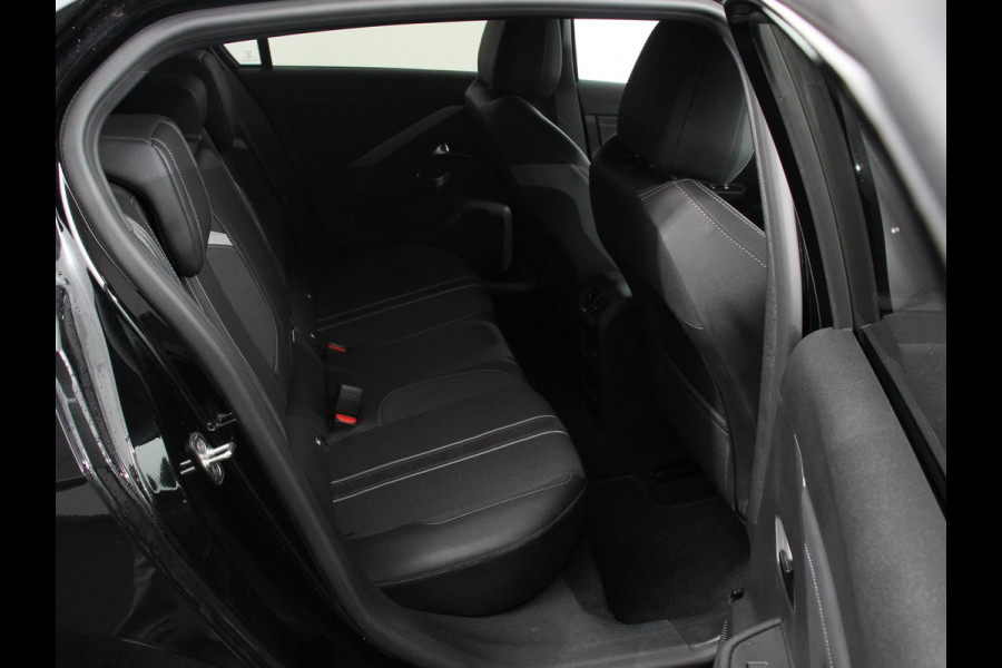 Opel Astra 1.2 Turbo GS Navigatie Apple Carplay/Android Auto Camera Parkeersensoren Adaptive Cruise Control Full LED Stoel-en stuurverwarming Virtual Cockpit Climate Control Lichtmetalen velgen
