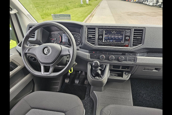 Volkswagen Crafter 35 2.0 TDI Bakwagen Laadklep Airco Zijdeur Spoiler Lat-om-Lat Betimmerd CruiseControl Carplay 140Pk Euro6!