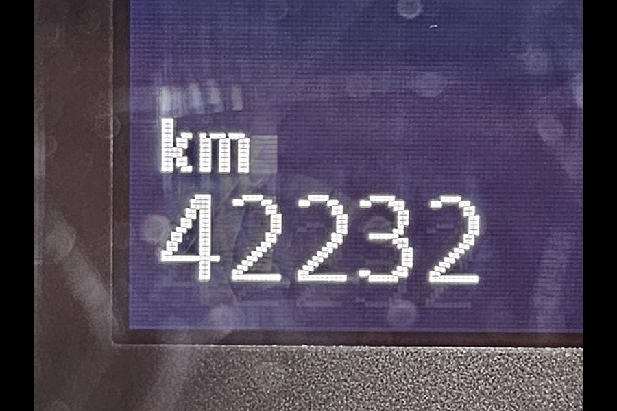 Volkswagen Crafter 35 2.0 TDI Bakwagen Laadklep Airco Zijdeur Spoiler Lat-om-Lat Betimmerd CruiseControl Carplay 140Pk Euro6!