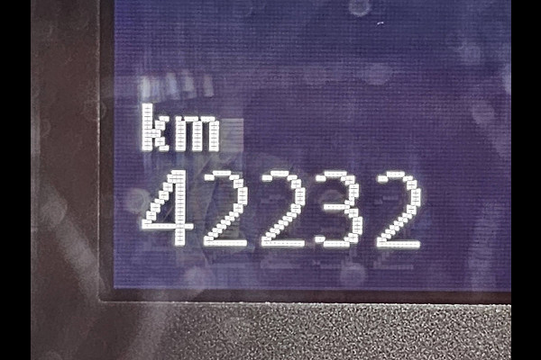Volkswagen Crafter 35 2.0 TDI Bakwagen Laadklep Airco Zijdeur Spoiler Lat-om-Lat Betimmerd CruiseControl Carplay 140Pk Euro6!