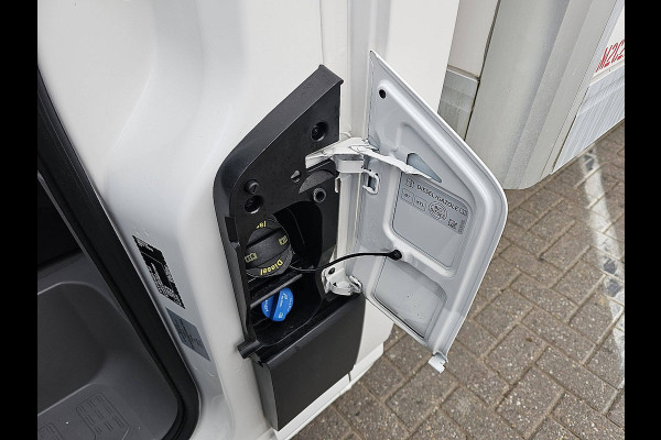 Volkswagen Crafter 35 2.0 TDI Bakwagen Laadklep Airco Zijdeur Spoiler Lat-om-Lat Betimmerd CruiseControl Carplay 140Pk Euro6!