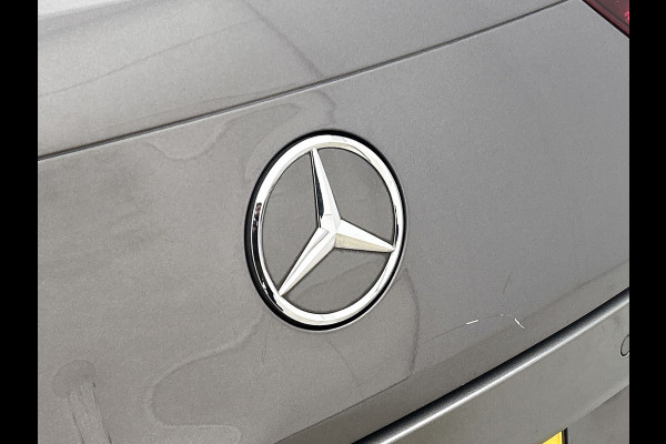 Mercedes-Benz CLA-Klasse Shooting Brake 180 Business Solution AMG(Goed ondH, SfeerVerlichting, Navi Groot, StoelV, Carplay, Etc)