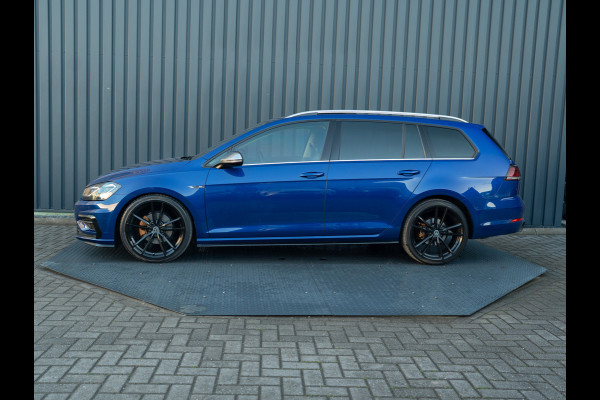 Volkswagen Golf 1.5 TSI Highline Business R | Panodak | Groot Navi | Trekhaak afnb. | Keyless | Prijs Rijklaar!!