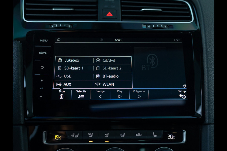 Volkswagen Golf 1.5 TSI Highline Business R | Panodak | Groot Navi | Trekhaak afnb. | Keyless | Prijs Rijklaar!!