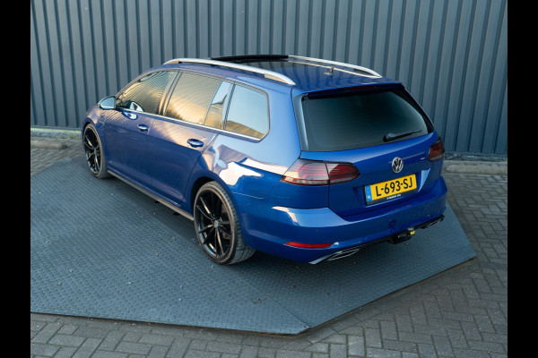 Volkswagen Golf 1.5 TSI Highline Business R | Panodak | Groot Navi | Trekhaak afnb. | Keyless | Prijs Rijklaar!!