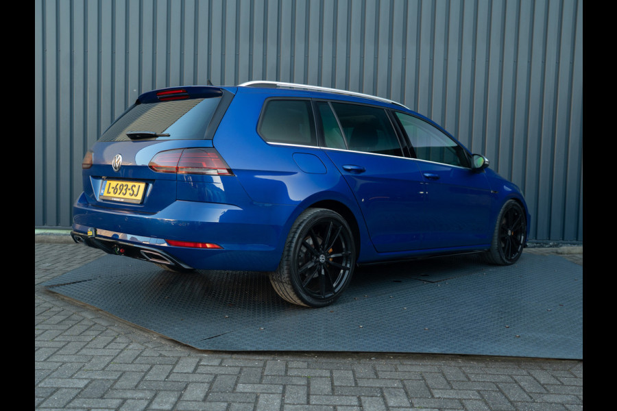 Volkswagen Golf 1.5 TSI Highline Business R | Panodak | Groot Navi | Trekhaak afnb. | Keyless | Prijs Rijklaar!!
