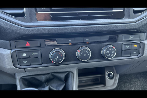 Volkswagen Crafter L3H3 2.0 TDI 140pk 3.5T Highline / Geveerde stoel / Camera / Trekhaak / App Connect