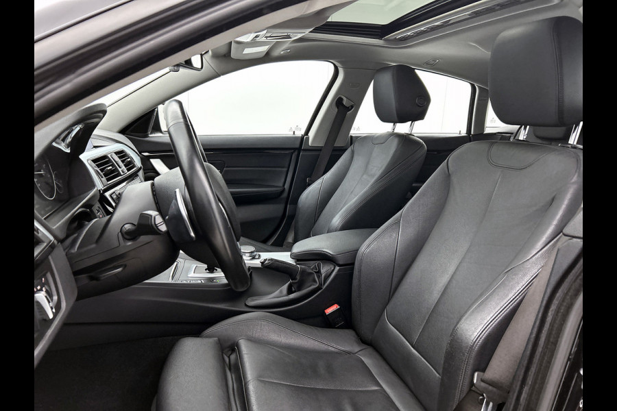 BMW 4 Serie Gran Coupé 430i xDrive High Executive(Dealer OndH, Panorama, StoelV, Climate Con, PDC V+A, Navi Prof, Lane Assist,Etc)