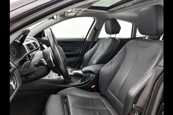 BMW 4 Serie Gran Coupé 430i xDrive High Executive(Dealer OndH, Panorama, StoelV, Climate Con, PDC V+A, Navi Prof, Lane Assist,Etc)