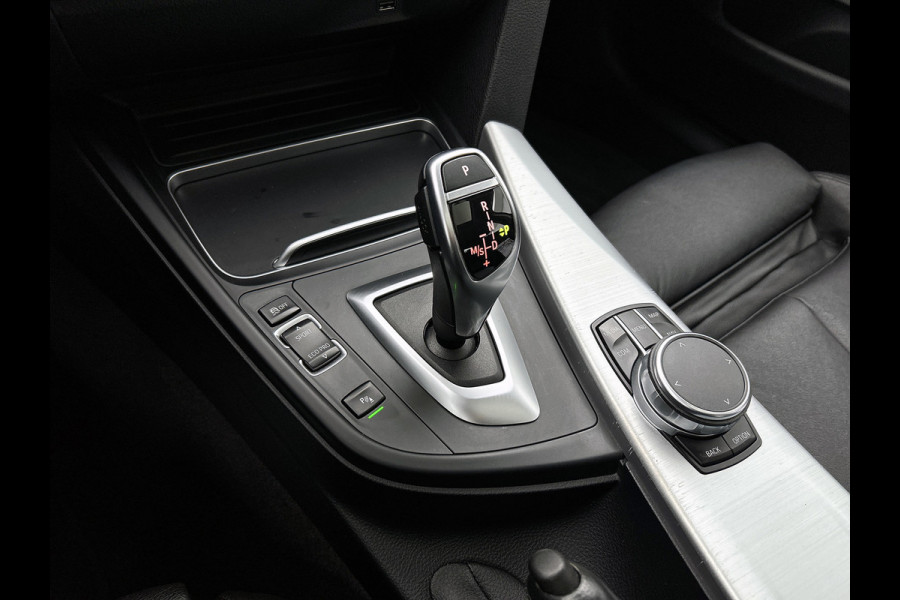 BMW 4 Serie Gran Coupé 430i xDrive High Executive(Dealer OndH, Panorama, StoelV, Climate Con, PDC V+A, Navi Prof, Lane Assist,Etc)