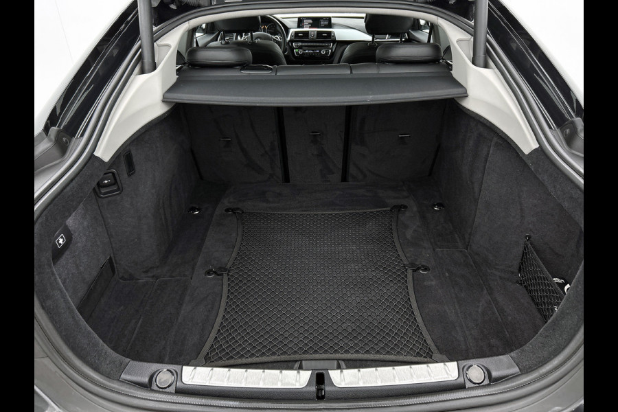 BMW 4 Serie Gran Coupé 430i xDrive High Executive(Dealer OndH, Panorama, StoelV, Climate Con, PDC V+A, Navi Prof, Lane Assist,Etc)