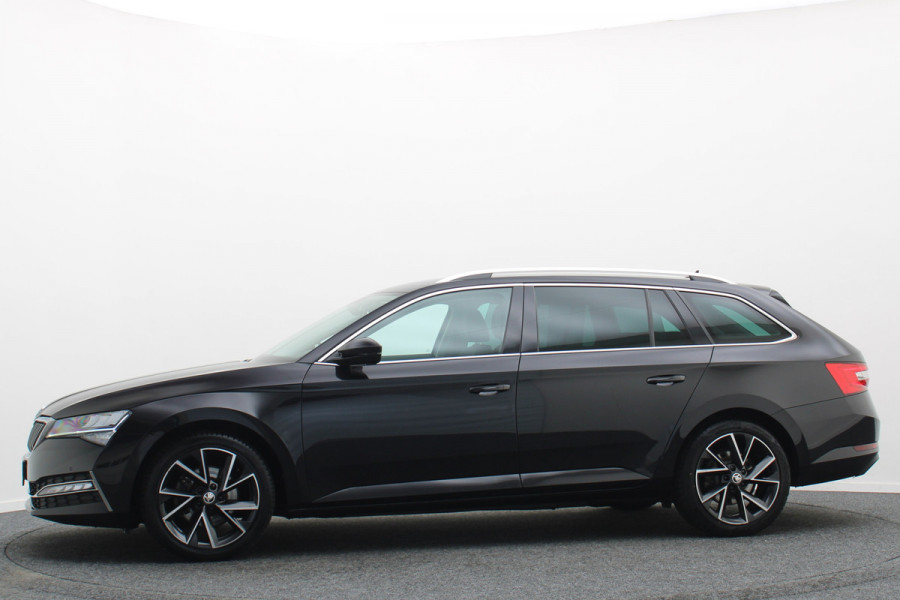 Škoda Superb Combi 1.4 TSI PHEV Sportline Business SOH 100%, Virtual Cockpit, Keyless, Camera, Apple Carplay, PDC, 18"
