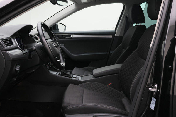 Škoda Superb Combi 1.4 TSI PHEV Sportline Business SOH 100%, Virtual Cockpit, Keyless, Camera, Apple Carplay, PDC, 18"