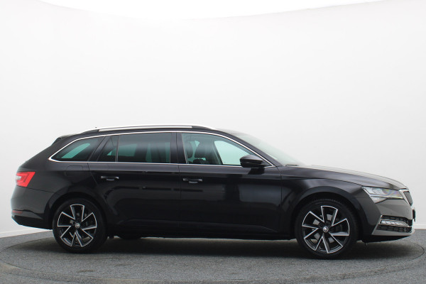 Škoda Superb Combi 1.4 TSI PHEV Sportline Business SOH 100%, Virtual Cockpit, Keyless, Camera, Apple Carplay, PDC, 18"
