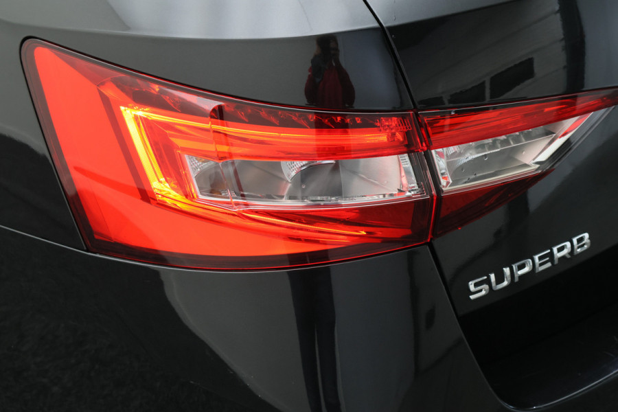Škoda Superb Combi 1.4 TSI PHEV Sportline Business SOH 100%, Virtual Cockpit, Keyless, Camera, Apple Carplay, PDC, 18"