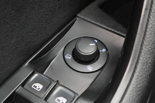 Škoda Superb Combi 1.4 TSI PHEV Sportline Business SOH 100%, Virtual Cockpit, Keyless, Camera, Apple Carplay, PDC, 18"
