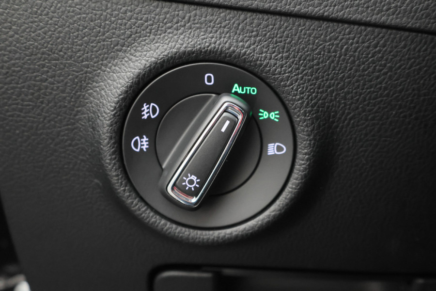 Škoda Superb Combi 1.4 TSI PHEV Sportline Business SOH 100%, Virtual Cockpit, Keyless, Camera, Apple Carplay, PDC, 18"