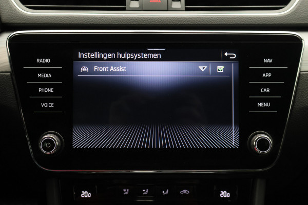 Škoda Superb Combi 1.4 TSI PHEV Sportline Business SOH 100%, Virtual Cockpit, Keyless, Camera, Apple Carplay, PDC, 18"
