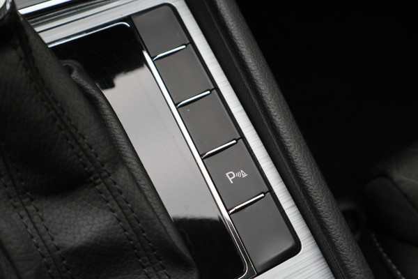 Škoda Superb Combi 1.4 TSI PHEV Sportline Business SOH 100%, Virtual Cockpit, Keyless, Camera, Apple Carplay, PDC, 18"