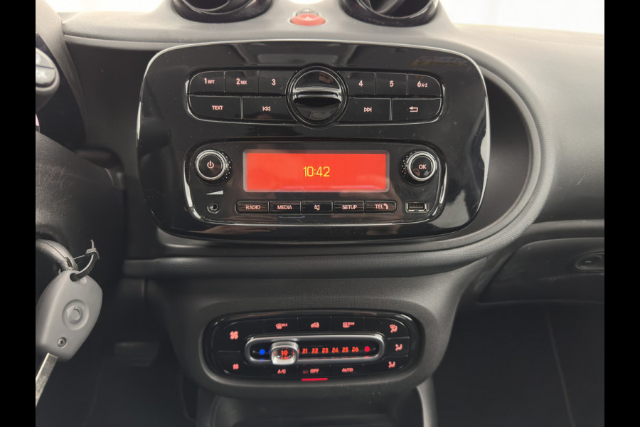 Smart Forfour EQ Essential 18 kWh [ 3-Fase-22kW ] {SOH-93%} (INCL-BTW) *LEATHER | HEATED-COMFORTSEATS | PRIVACY-GLASS | AIRCO | CRUISE | 15''ALU*