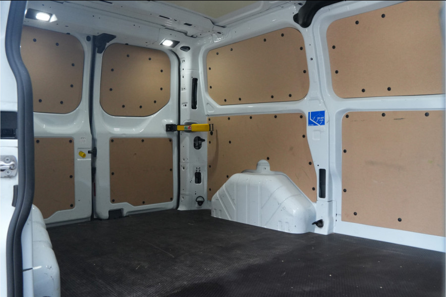 Ford Transit Custom 300 2.0 TDCI L1H1 Trend 130pk - Trekhaak - Carplay - Stoelverwarming - Cruise - Sidesteps - Rijklaar