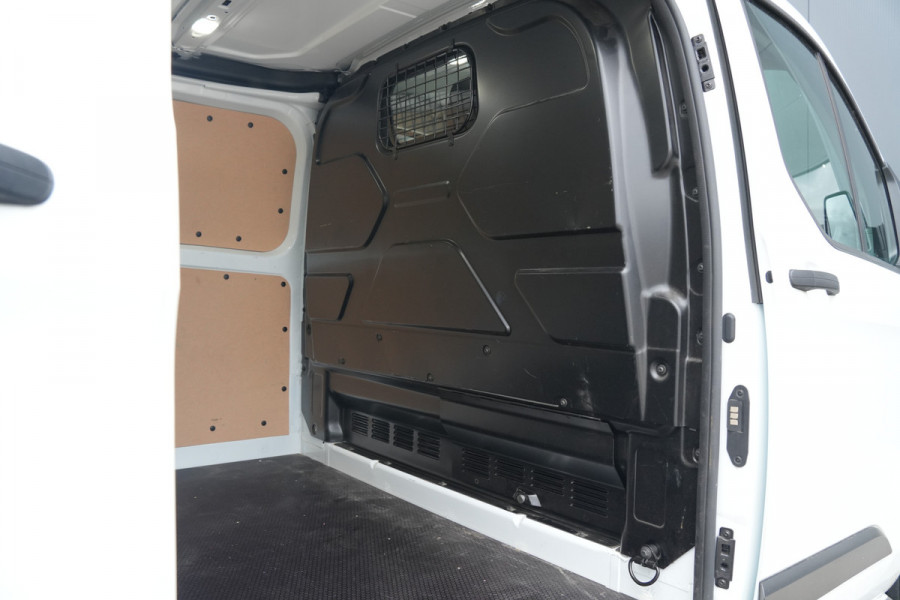 Ford Transit Custom 300 2.0 TDCI L1H1 Trend 130pk - Trekhaak - Carplay - Stoelverwarming - Cruise - Sidesteps - Rijklaar