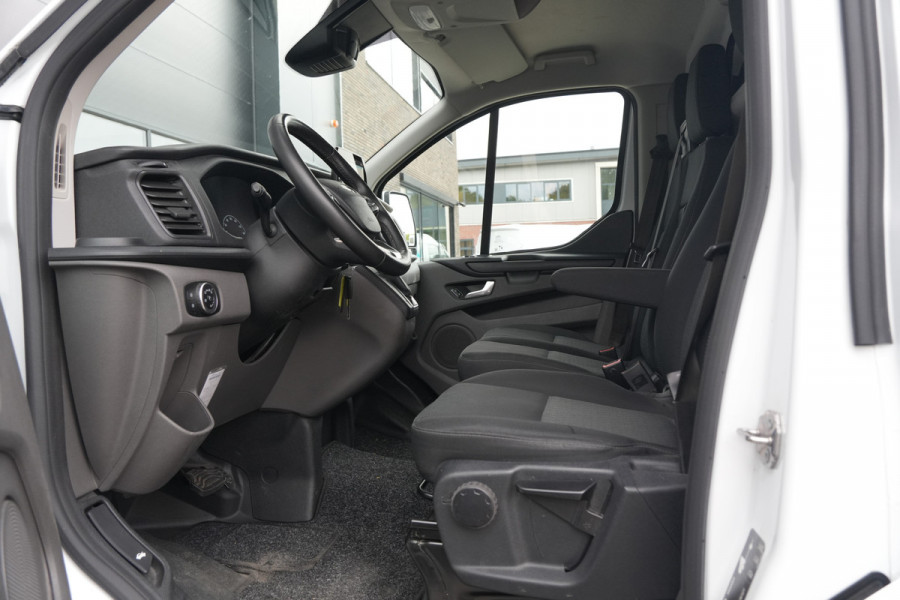Ford Transit Custom 300 2.0 TDCI L1H1 Trend 130pk - Trekhaak - Carplay - Stoelverwarming - Cruise - Sidesteps - Rijklaar