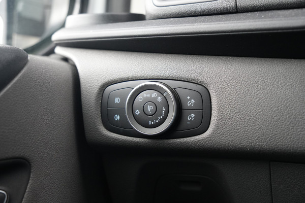Ford Transit Custom 300 2.0 TDCI L1H1 Trend 130pk - Trekhaak - Carplay - Stoelverwarming - Cruise - Sidesteps - Rijklaar