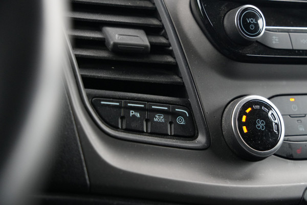 Ford Transit Custom 300 2.0 TDCI L1H1 Trend 130pk - Trekhaak - Carplay - Stoelverwarming - Cruise - Sidesteps - Rijklaar