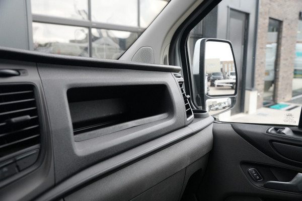 Ford Transit Custom 300 2.0 TDCI L1H1 Trend 130pk - Trekhaak - Carplay - Stoelverwarming - Cruise - Sidesteps - Rijklaar