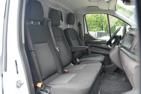 Ford Transit Custom 300 2.0 TDCI L1H1 Trend 130pk - Trekhaak - Carplay - Stoelverwarming - Cruise - Sidesteps - Rijklaar
