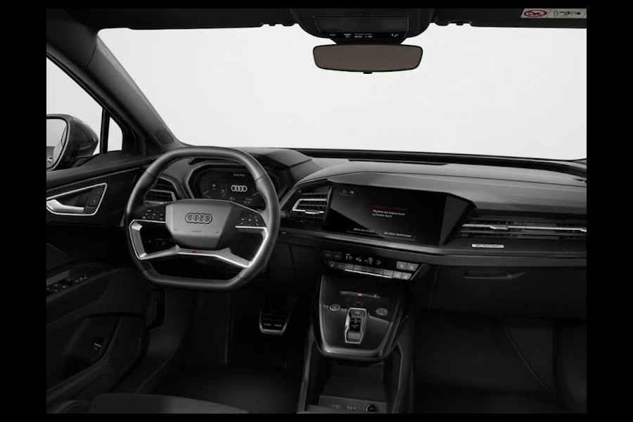 Audi Q4 Sportback e-tron 45 S edition Competition 82 kWh 286 pk | Assistentiepakket plus | Optiekpakket zwart plus | Ambient lichtpakket | Stoelverwarming voor |