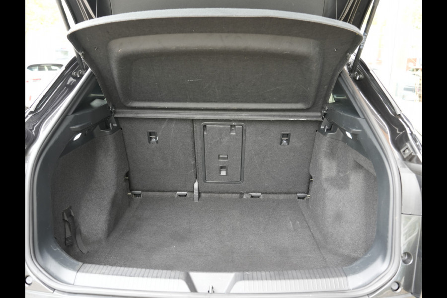 Volkswagen ID.4 Pro 77 kWh Camera | 96% SOH | Matrix led | Apple/Android Auto | luxe interieur