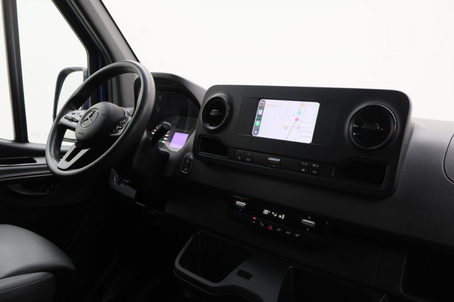 Mercedes-Benz Sprinter 317 L1H1 RWD Automaat 2x schuifdeur, 3-zits, Leer, Trekhaak, Apple Carplay, LED