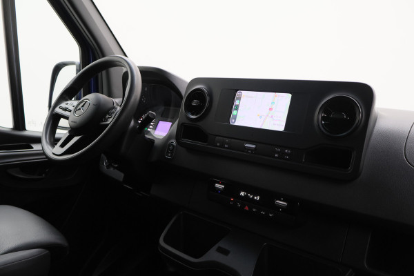 Mercedes-Benz Sprinter 317 L1H1 RWD Automaat 2x schuifdeur, 3-zits, Leer, Trekhaak, Apple Carplay, LED