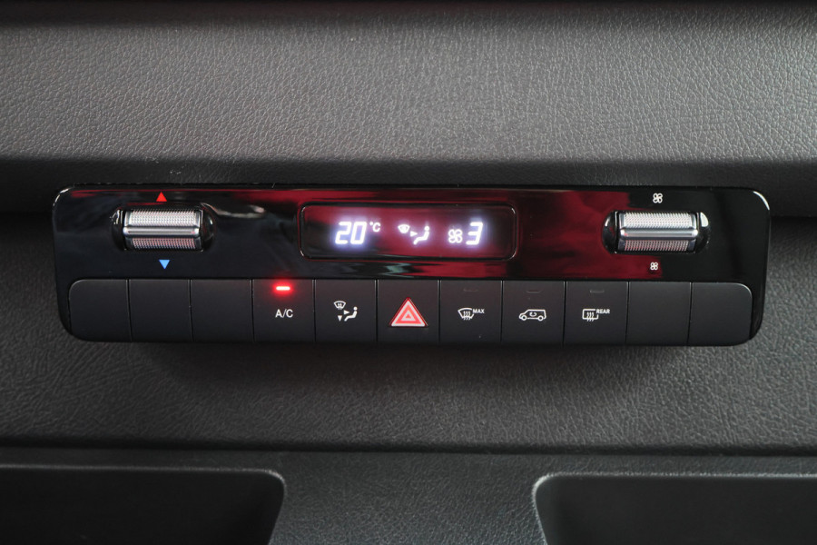 Mercedes-Benz Sprinter 317 L1H1 RWD Automaat 2x schuifdeur, 3-zits, Leer, Trekhaak, Apple Carplay, LED