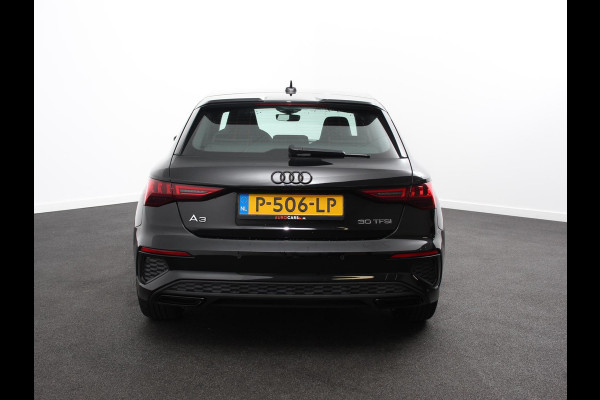 Audi A3 Sportback 30 TFSI S edition S-tronic Navigatie Apple Carplay/Android Auto Parkeersensoren Adaptive Cruise Control Full Led Climate Control Virtual Cockpit Lichtmetalen velgen