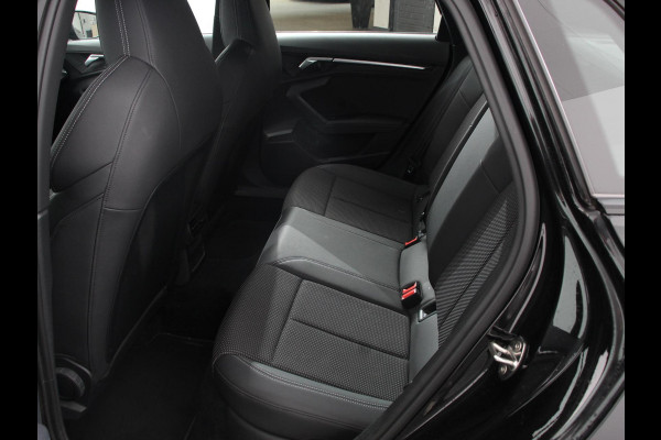 Audi A3 Sportback 30 TFSI S edition S-tronic Navigatie Apple Carplay/Android Auto Parkeersensoren Adaptive Cruise Control Full Led Climate Control Virtual Cockpit Lichtmetalen velgen
