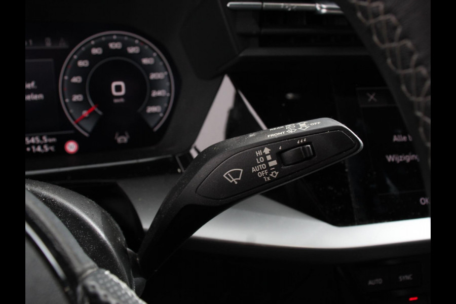 Audi A3 Sportback 30 TFSI S edition S-tronic Navigatie Apple Carplay/Android Auto Parkeersensoren Adaptive Cruise Control Full Led Climate Control Virtual Cockpit Lichtmetalen velgen