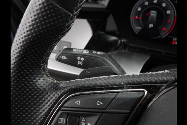 Audi A3 Sportback 30 TFSI S edition S-tronic Navigatie Apple Carplay/Android Auto Parkeersensoren Adaptive Cruise Control Full Led Climate Control Virtual Cockpit Lichtmetalen velgen