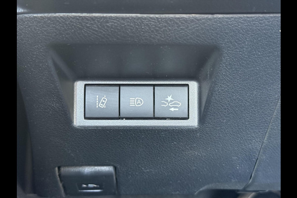 Toyota Yaris 1.5 Full Hybrid Dynamic | Lichtmetalen velgen, Parkeercamera, Licht + Regensensor, Cruise control, Climate control