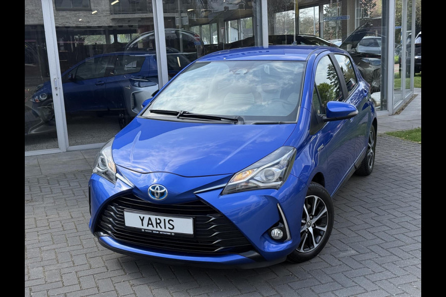 Toyota Yaris 1.5 Full Hybrid Dynamic | Lichtmetalen velgen, Parkeercamera, Licht + Regensensor, Cruise control, Climate control