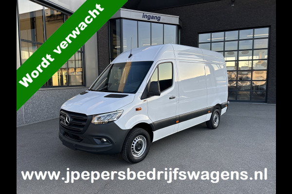 Mercedes-Benz Sprinter 317 CDI L2 H2 Pro LED / MBUX / Navigatie / Camera / Parkeersensoren / Cruise control / Airco / 270 Graden achterdeuren
