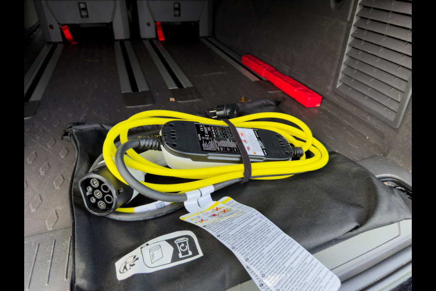 Volkswagen California Coast 1.5 eHybrid 4motion | Kanteldak | Carplay | Full option | Soh (batterijcheck) Waarde 100 %